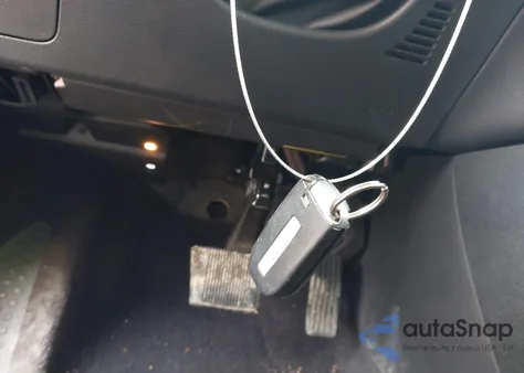 2017 Jeep Cherokee Limited 4X4 z USA, uszkodzony, nr VIN 1C4PJMDS5HW668562